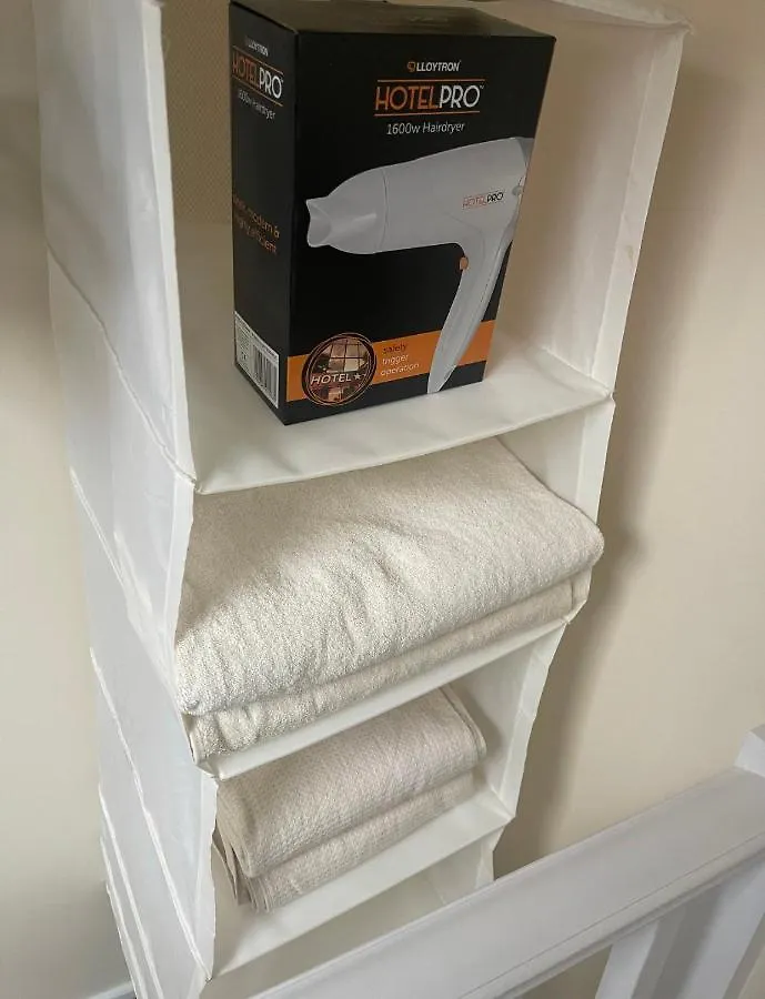Unique Duplex Apartment Free Parking Free Wi-Fi 6 Minutes From Leeds City Centre 0*, Leeds (West Yorkshire) Birleşik Krallık
