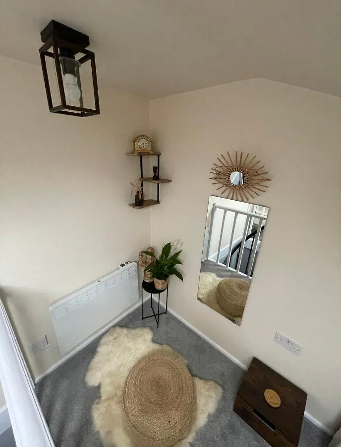 Unique Duplex Apartment Free Parking Free Wi-Fi 6 Minutes From Leeds City Centre Birleşik Krallık